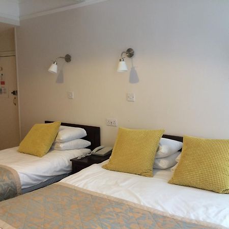 Crescent Hotel London Exterior photo