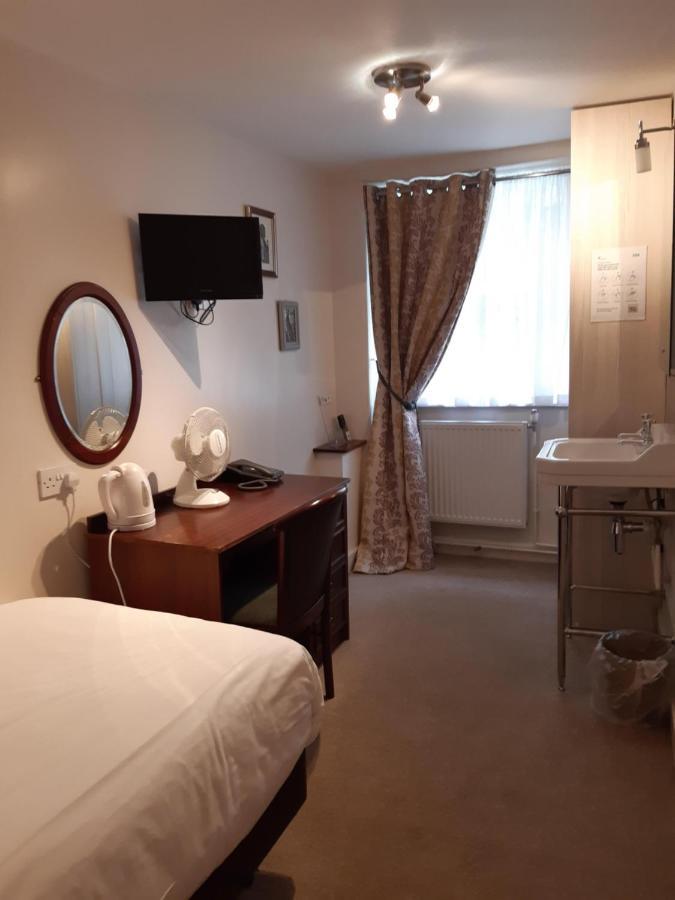Crescent Hotel London Exterior photo