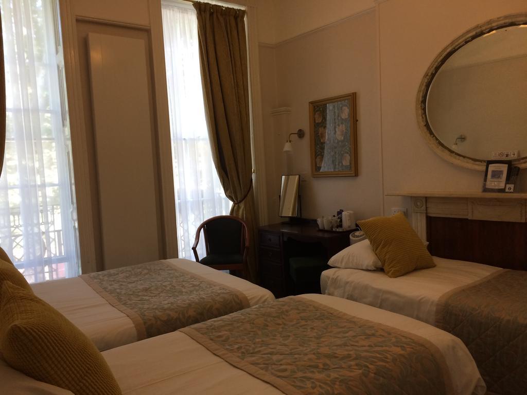 Crescent Hotel London Exterior photo